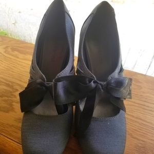 Ann marino mary jane style heels with bow